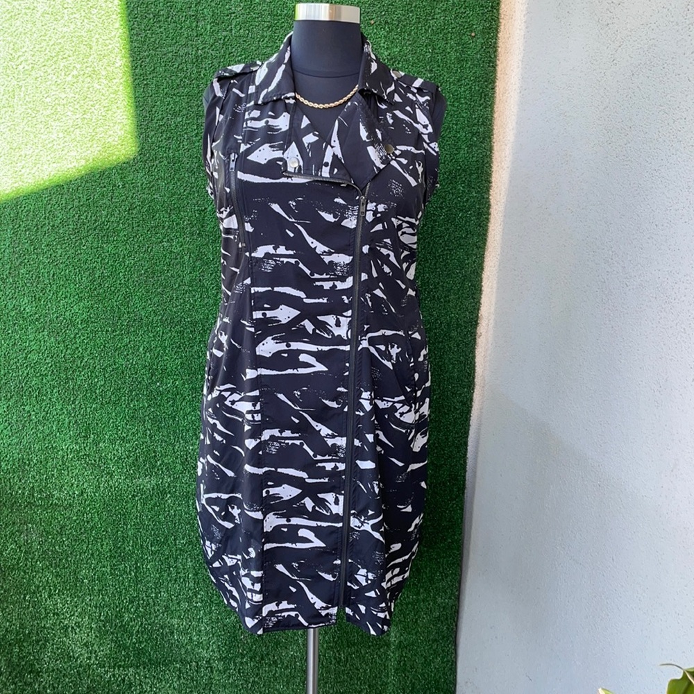Black and white dress